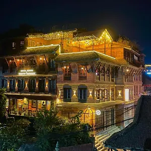 Hotel Empire & Rooftop Restaurant, Bhatgoan